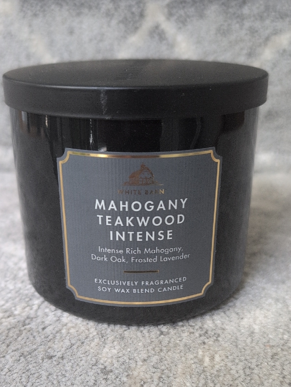 White Barn 3 Wick Candle. Mahogany Teakwood Intense